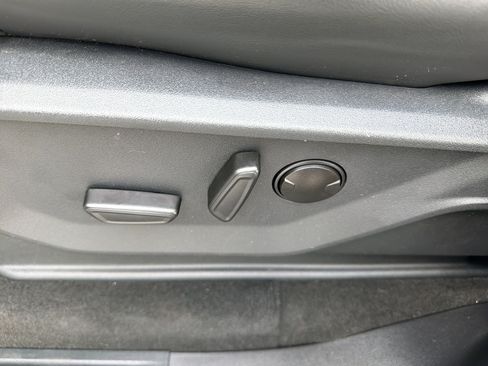 Used 2025 Ford Expedition Tremor AWD/4WD image 19