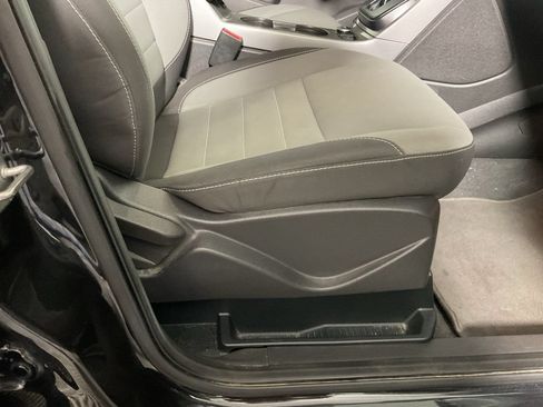 Used 2015 Ford Escape SE AWD/4WD image 32