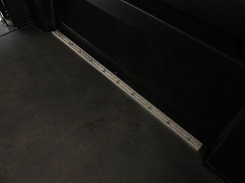 Used 2020 Toyota Sienna SE FWD image 59