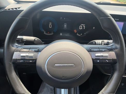 Used 2024 Hyundai Kona SEL AWD/4WD image 15