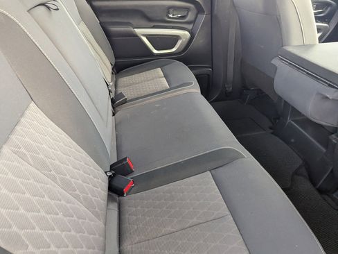 Certified 2022 Nissan Titan SV image 15