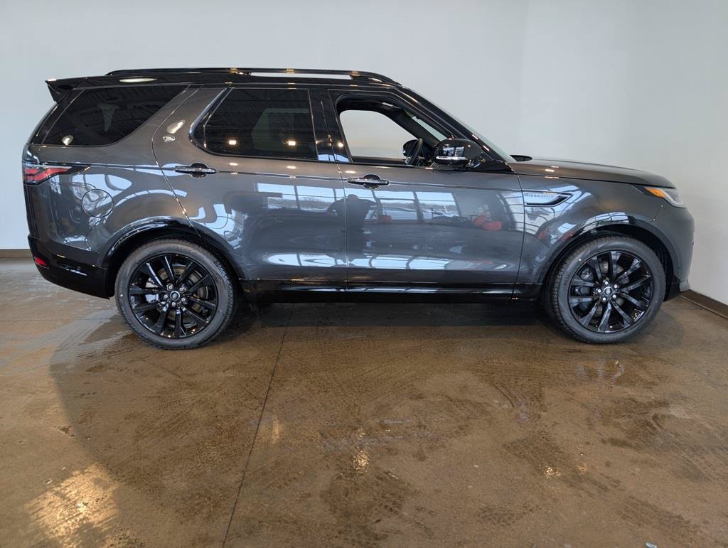 New 2026 Land Rover Discovery Limited Edition AWD/4WD image 6