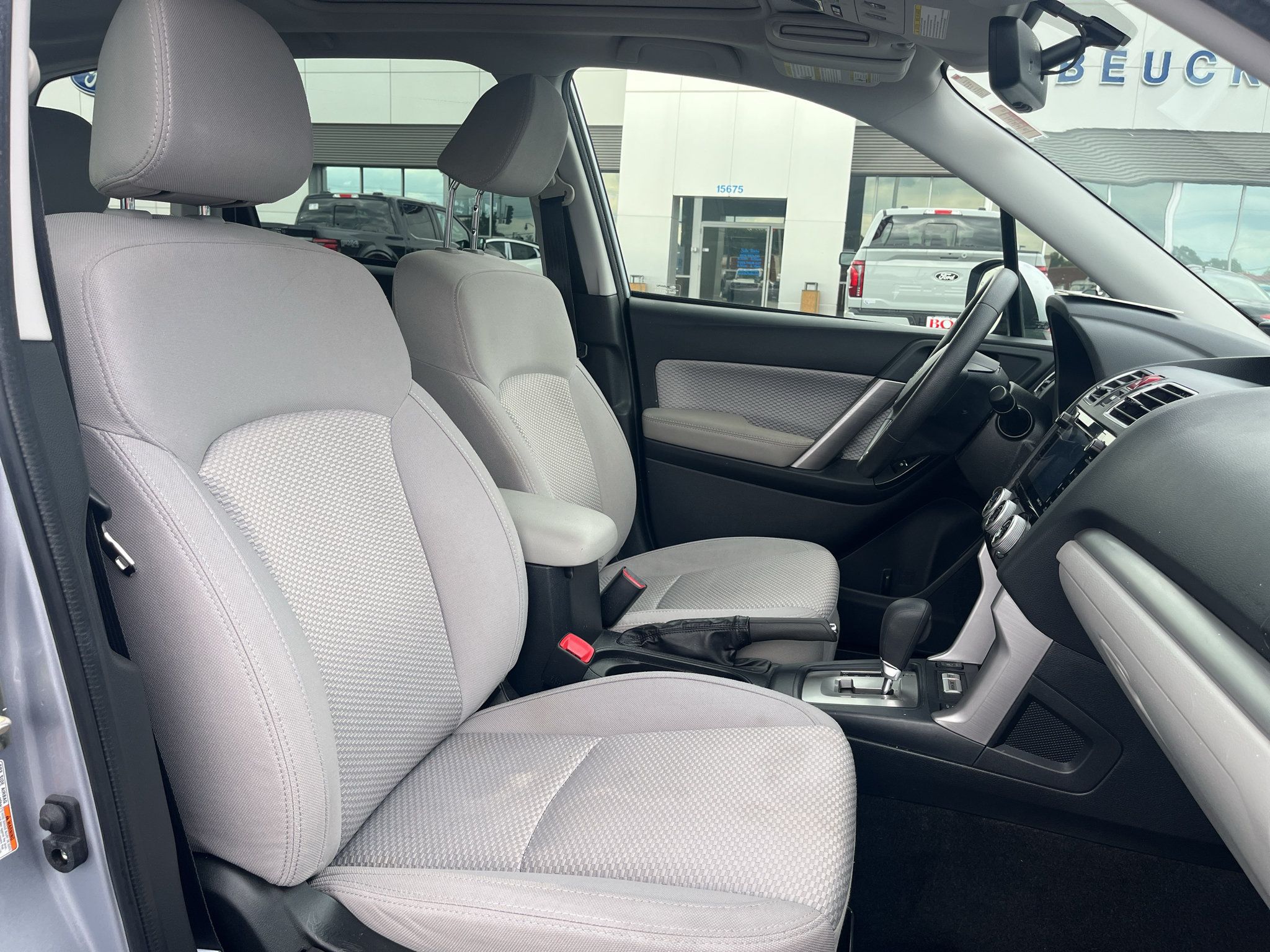 Used 2017 Subaru Forester 2.5i Premium AWD/4WD image 32