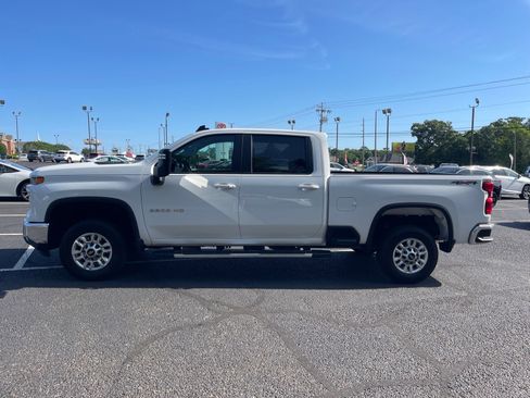 Used 2025 Chevrolet Silverado 2500 LT w/ Convenience Package AWD/4WD image 13