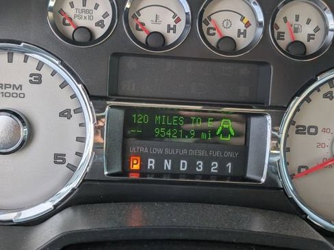 Used 2009 Ford F250 FX4 image 10