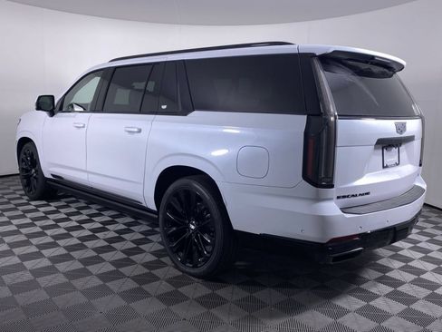 New 2026 Cadillac Escalade ESV Platinum Sport w/ LPO, ONYX Package AWD/4WD image 21