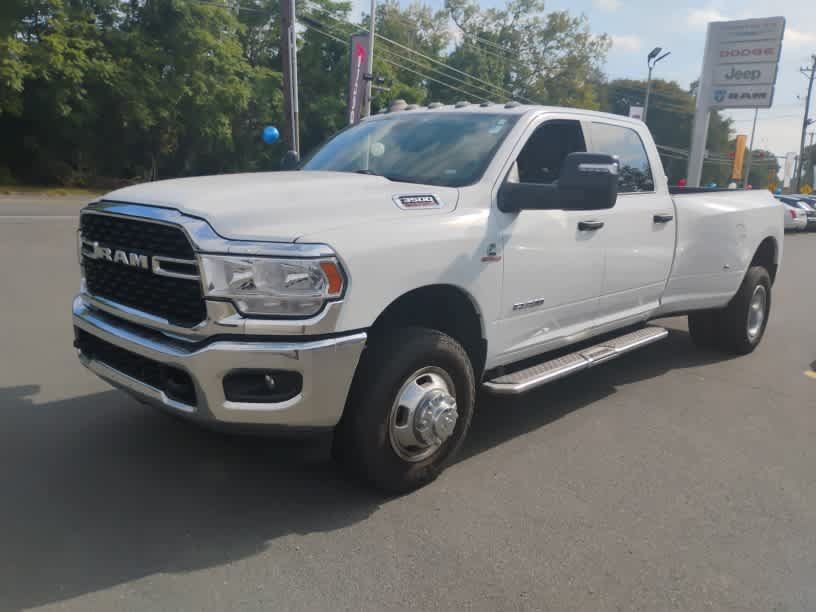 Used 2024 RAM 3500 Big Horn AWD/4WD image 2