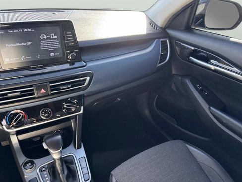 Used 2021 Kia Seltos S image 14