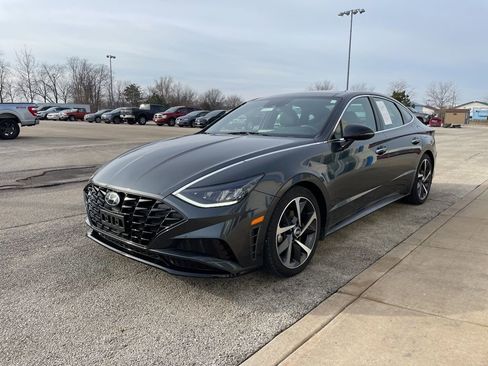 Used 2022 Hyundai Sonata SEL Plus image 2