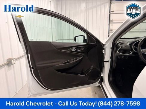 Used 2024 Chevrolet Malibu LT FWD image 14