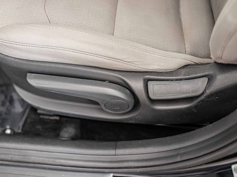 Used 2018 Hyundai Elantra Value Edition w/ Cargo Package image 13