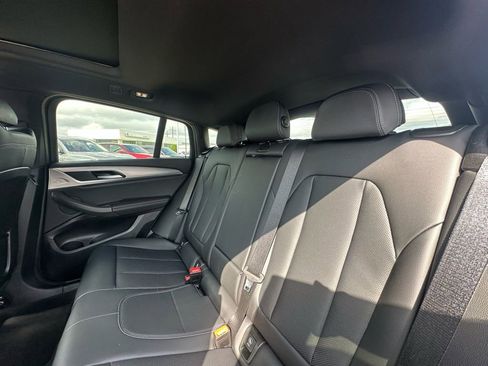Certified 2025 BMW X4 xDrive30i image 24