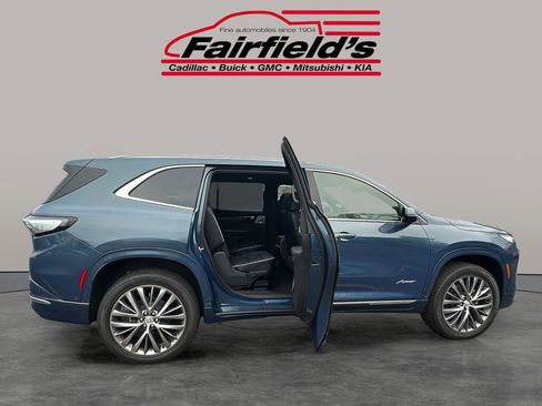 New 2026 Buick Enclave Avenir w/ Super Cruise Package image 9