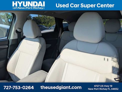 Used 2024 Hyundai Tucson SEL w/ Convenience Package FWD image 3