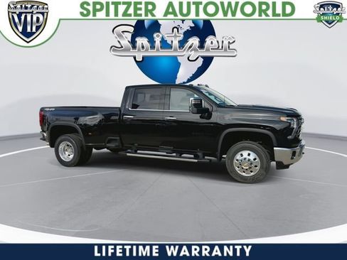 New 2026 Chevrolet Silverado 3500 LTZ w/ LTZ Plus Package AWD/4WD image 2