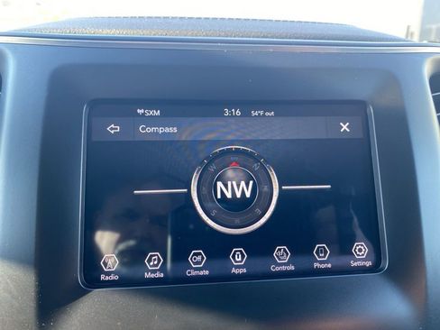 Certified 2020 Jeep Cherokee Latitude Lux w/ Quick Order Package 26H Lux image 37