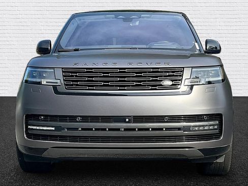Used 2022 Land Rover Range Rover Long Wheelbase SE AWD/4WD image 2