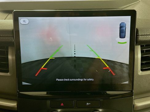 Used 2023 Ford Expedition Max XLT image 22