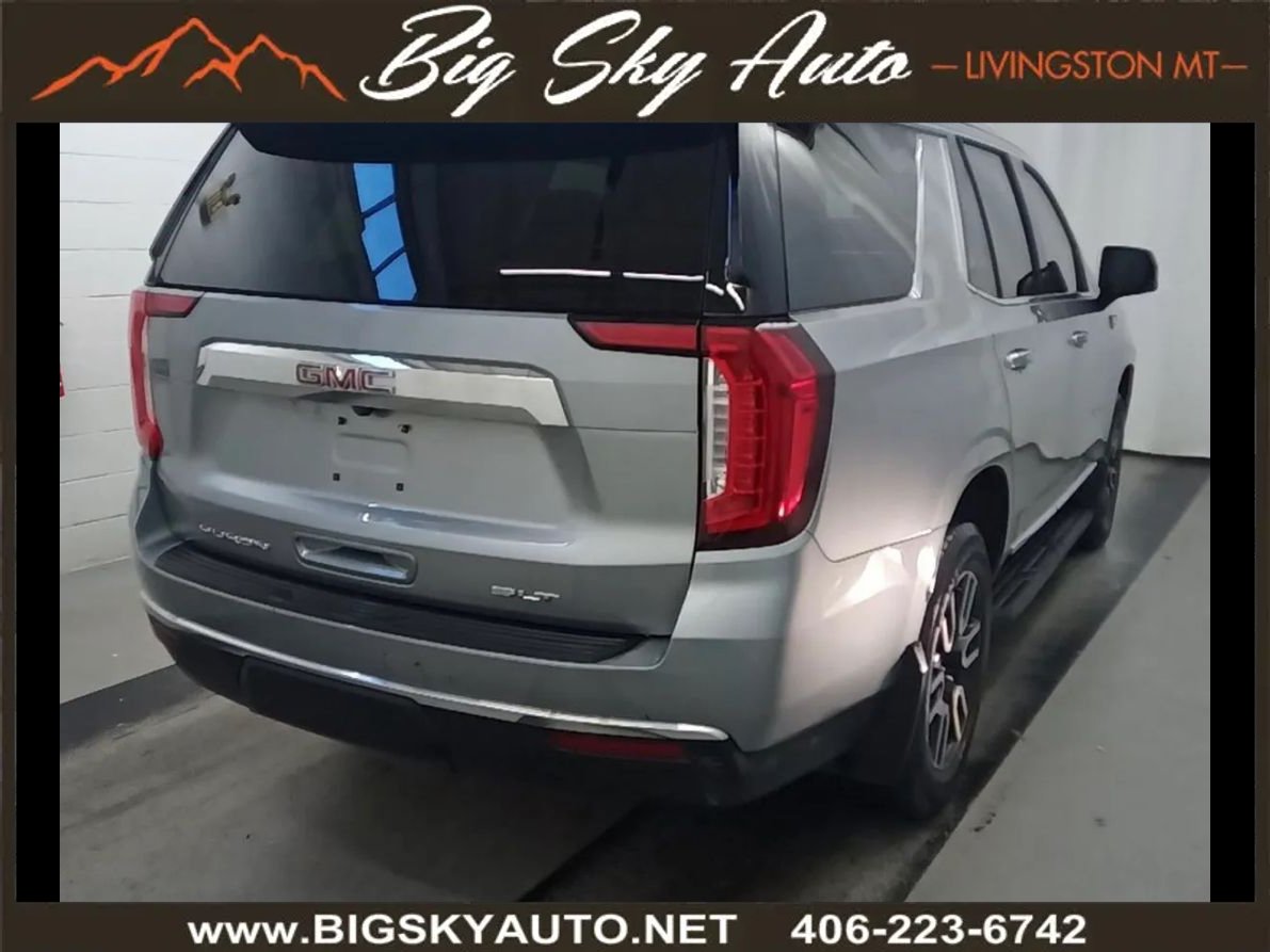 Used 2024 GMC Yukon SLT w/ SLT Luxury Package AWD/4WD image 3