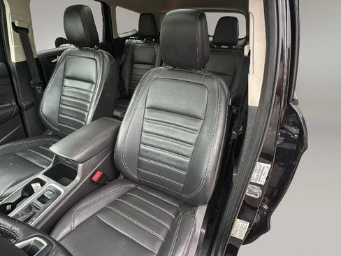 Used 2019 Ford Escape SEL AWD/4WD image 4