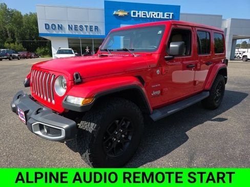 Used 2019 Jeep Wrangler Unlimited Sahara w/ Dual Top Group AWD/4WD image 4