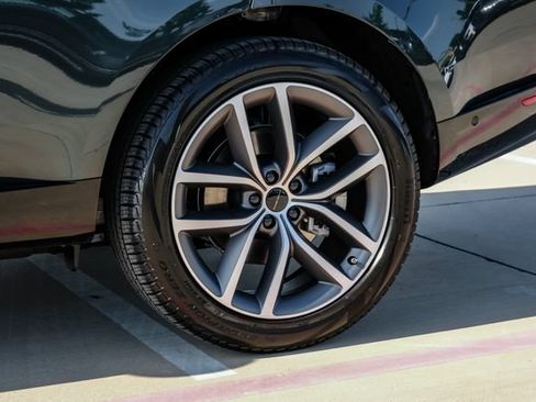 New 2026 Land Rover Range Rover Long Wheelbase SE AWD/4WD image 71