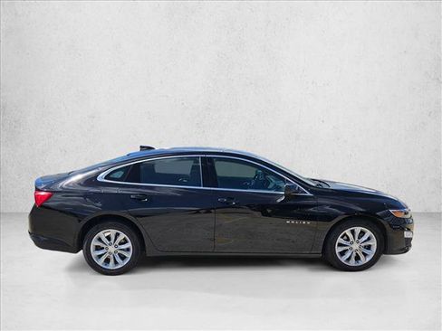 Used 2025 Chevrolet Malibu LT FWD image 4