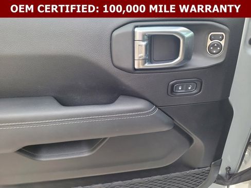 Used 2023 Jeep Wrangler Unlimited Sahara w/ Cold Weather Group AWD/4WD image 25