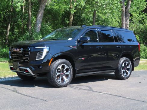 Used 2025 GMC Yukon AT4 AWD/4WD image 26
