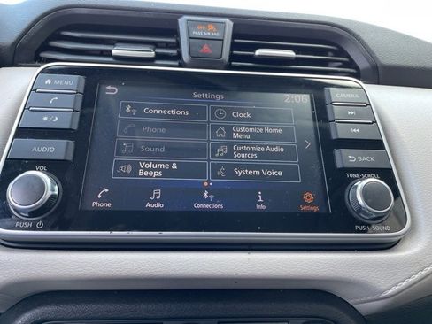 Used 2021 Nissan Versa SV image 31