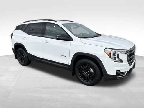 Certified 2024 GMC Terrain AT4 AWD/4WD image 7