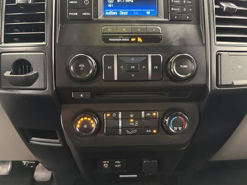 Used 2015 Ford F150 XL w/ Equipment Group 101A Mid RWD image 16