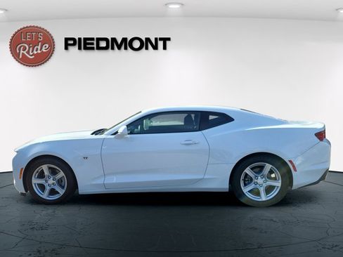 Used 2024 Chevrolet Camaro LT image 10