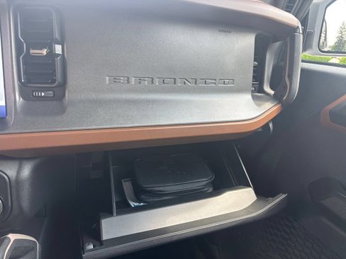 Used 2024 Ford Bronco Outer Banks AWD/4WD image 30