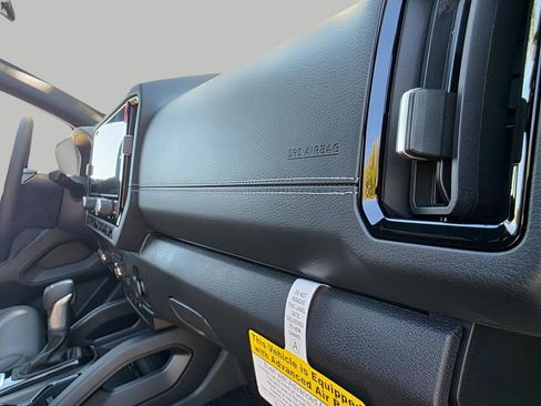 New 2026 Nissan Frontier SV w/ Tow Package image 13