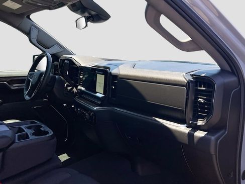 Used 2024 Chevrolet Silverado 1500 RST w/ Z71 Off-Road Package AWD/4WD image 28
