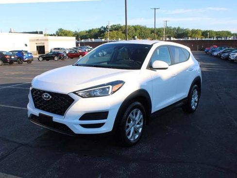 Used 2019 Hyundai Tucson SE AWD/4WD image 2