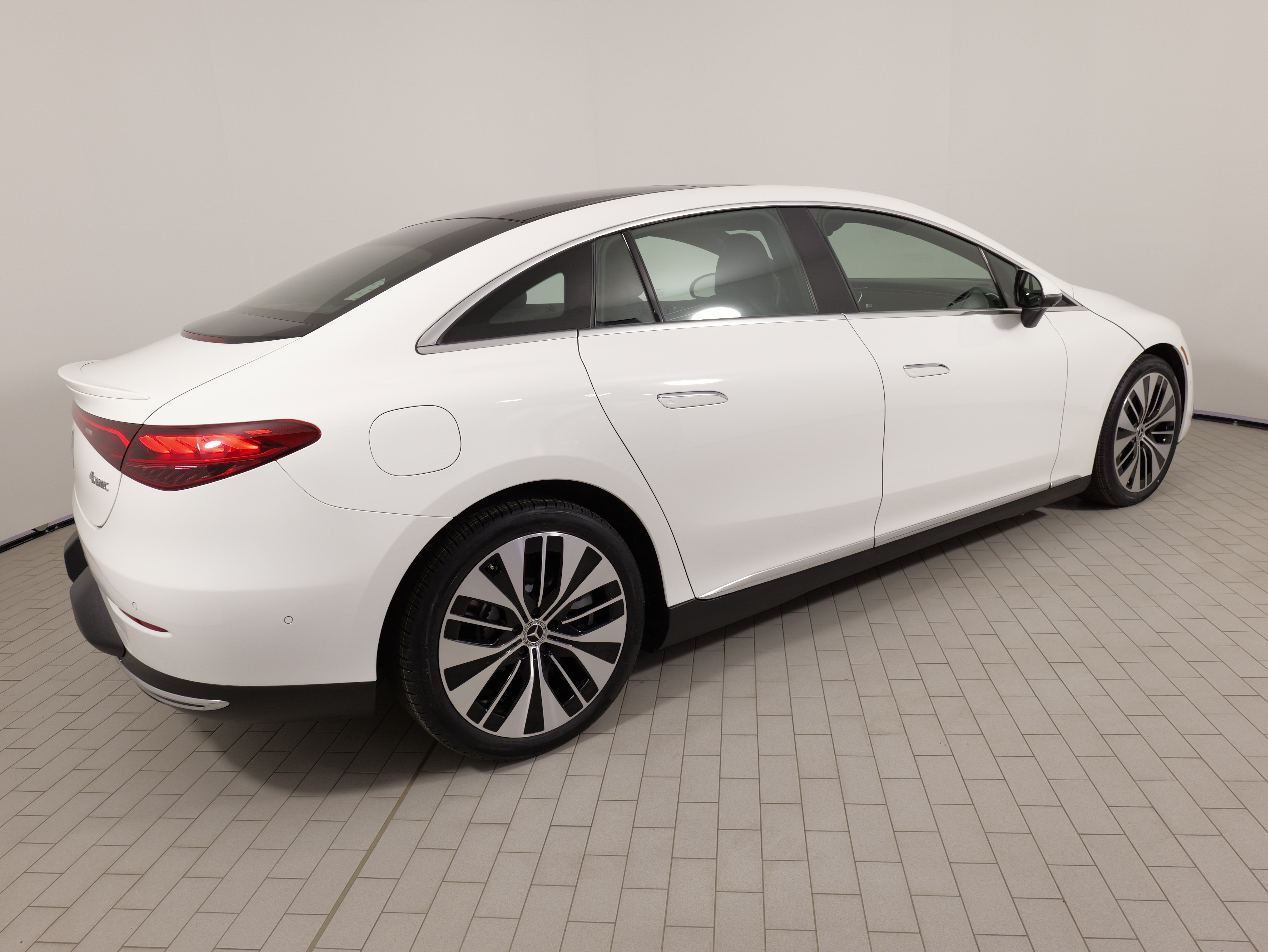 Used 2023 Mercedes-Benz EQE 350+ 4MATIC Sedan w/ Digital Light Package image 12