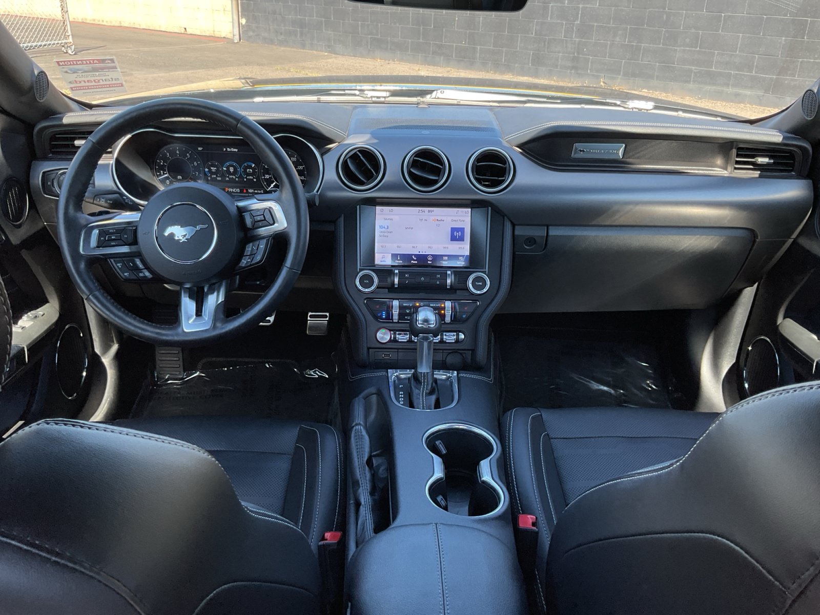 Used 2022 Ford Mustang GT Premium w/ Equipment Group 401A RWD image 17