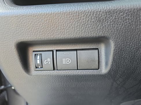 Certified 2022 Toyota RAV4 XLE image 25