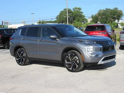 Used 2023 Mitsubishi Outlander SE