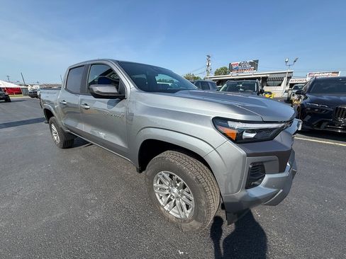 Used 2024 Chevrolet Colorado LT w/ LT Convenience Package III AWD/4WD image 1