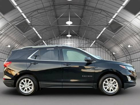 Used 2018 Chevrolet Equinox LT w/ Sun & Infotainment Package image 8