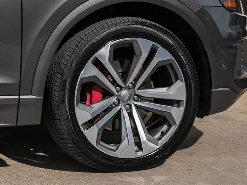 Used 2019 Audi Q8 Prestige image 54