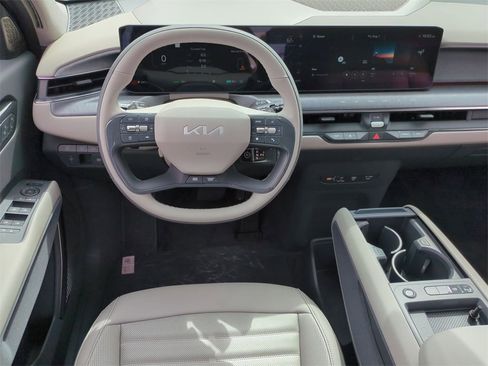 New 2026 Kia EV9 Land image 20