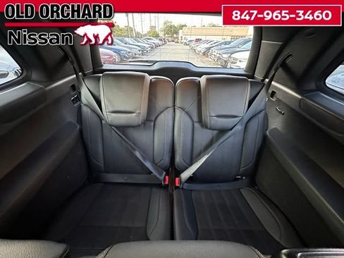 Used 2017 Mercedes-Benz GLS 450 4MATIC image 16