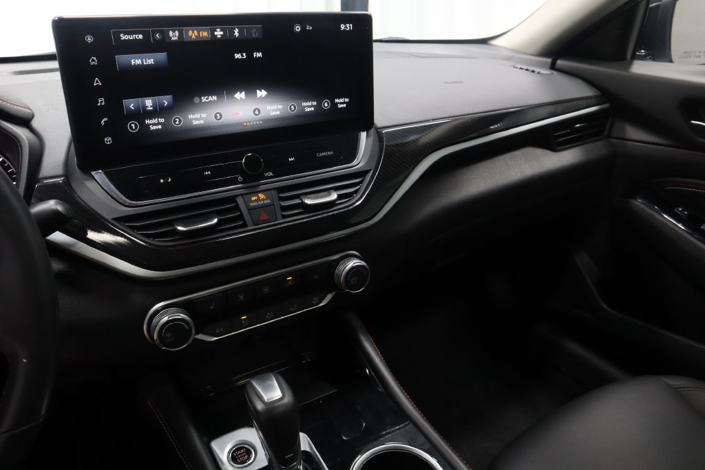 Certified 2023 Nissan Altima 2.5 SR w/ SR Premium Package FWD image 25