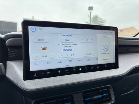 New 2026 Ford Maverick XLT w/ XLT Luxury Package FWD image 12