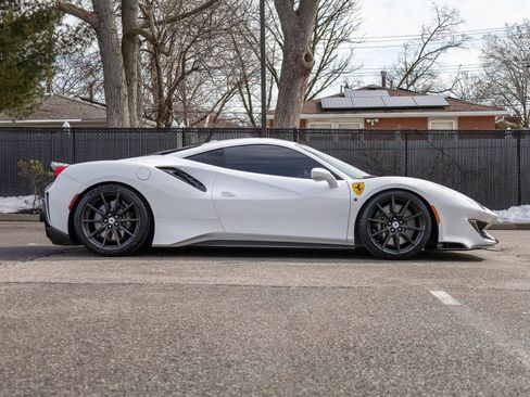 Used 2020 Ferrari 488 Pista Coupe image 21