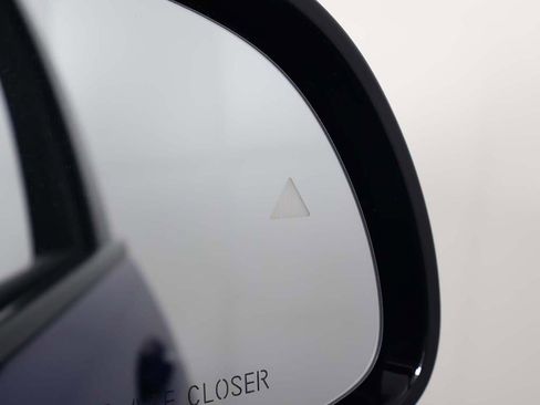 Used 2024 BMW X7 M60i w/ Executive Package image 49